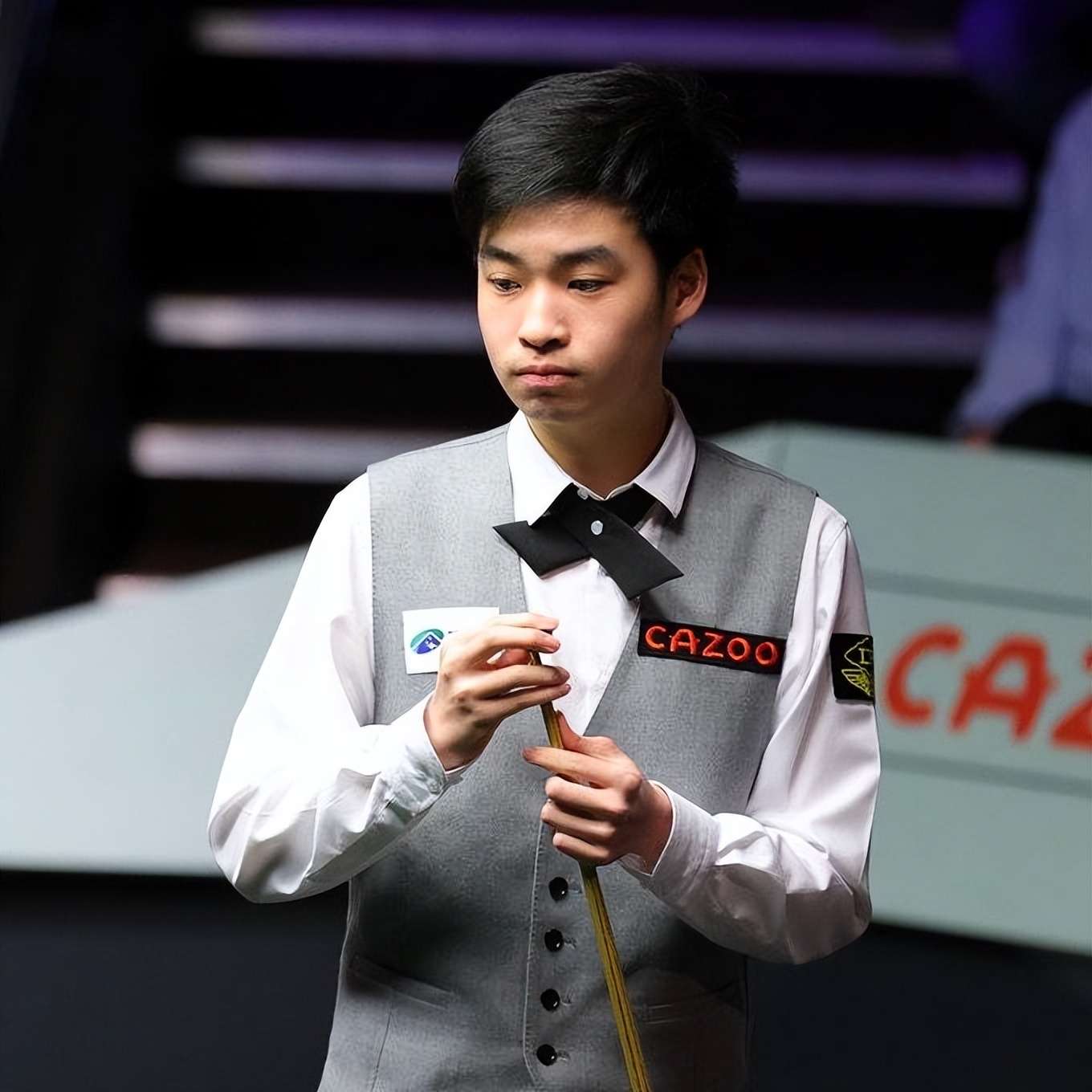 成绩高于标 成绩高于标